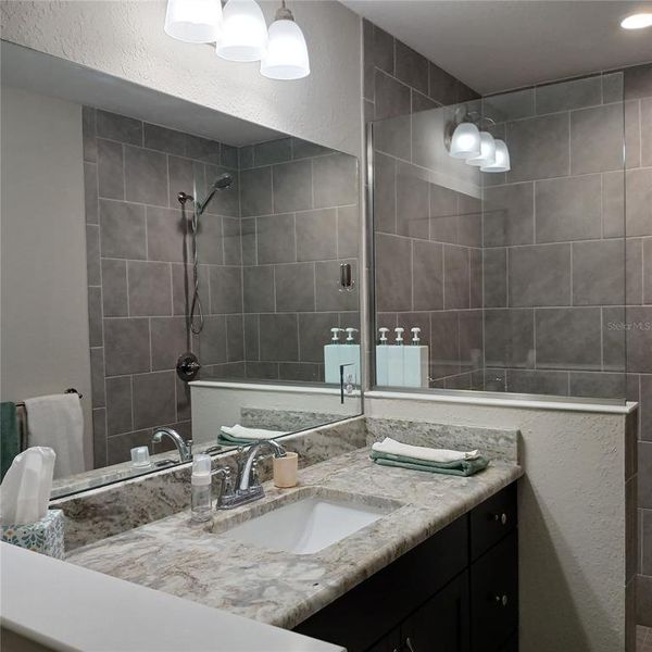 Furnished interior view inside a new home in , Dunnellon (Image 14).