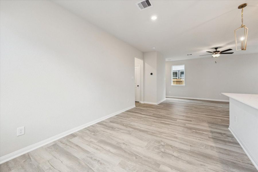 Spacious, unfurnished interior of a new home in Elyson, Katy (Image 18).