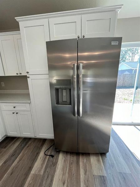 Close-up of interior finishes inside a home in , Belleview (Image 7).