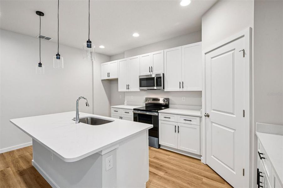 Furnished interior view inside a new home in , Deland (Image 11).