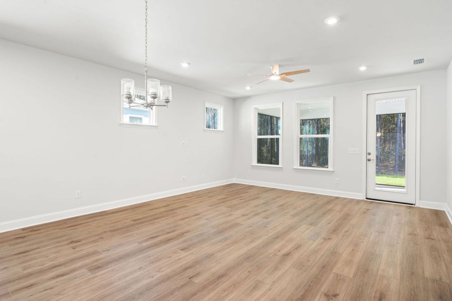 Spacious, unfurnished interior of a new home in Sun City Hilton Head, Bluffton (Image 28).