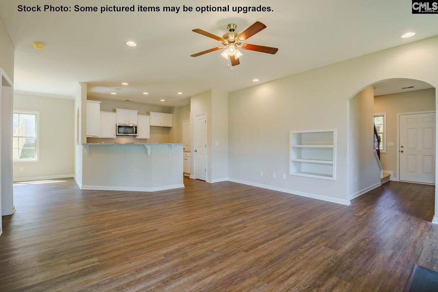 Spacious, unfurnished interior of a new home in Cottages at Roofs Pond, West Columbia (Image 10).