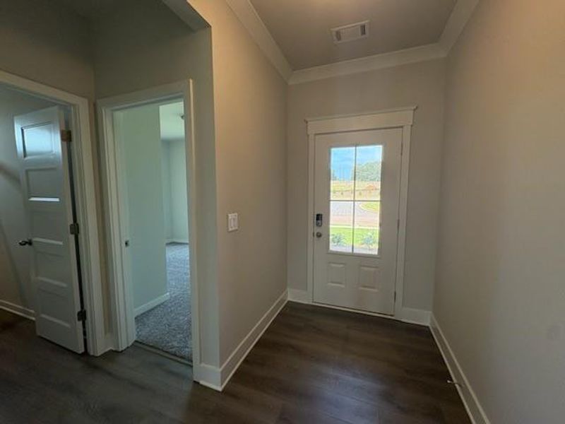Spacious, unfurnished interior of a new home in Garland Meadows, Cartersville (Image 13).