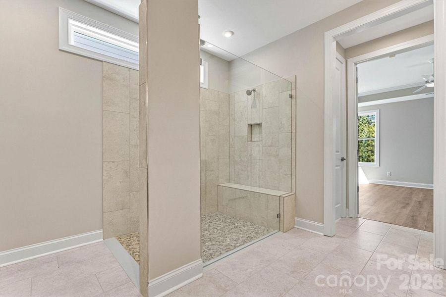 Spacious, unfurnished interior of a new home in , Charlotte (Image 33).