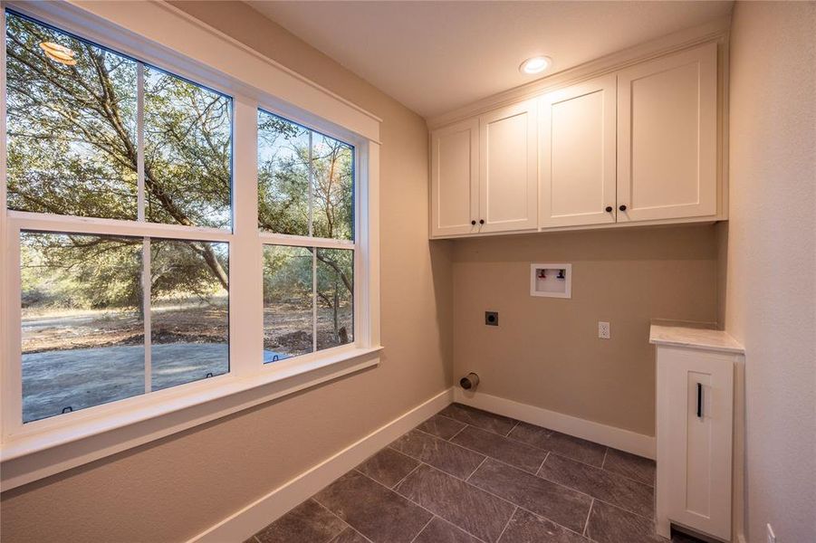 Spacious, unfurnished interior of a new home in , Waco (Image 29).