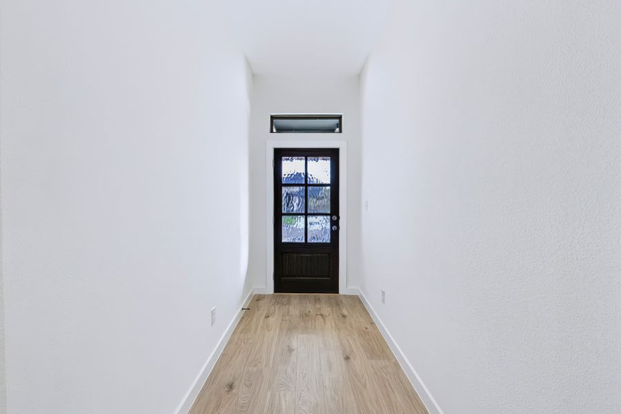 Spacious, unfurnished interior of a new home in Prairie Winds, Hutto (Image 20).