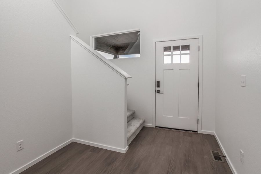 Spacious, unfurnished interior of a new home in Trailside, Timnath (Image 33).