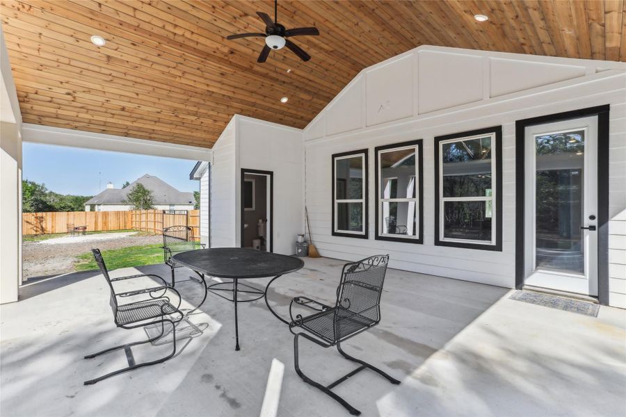 Exterior details and patio area of a home in , Cedar Creek (Image 20).