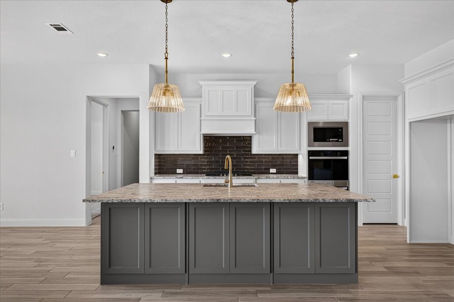 Furnished interior view inside a new home in Brock Heights, Brock (Image 6).