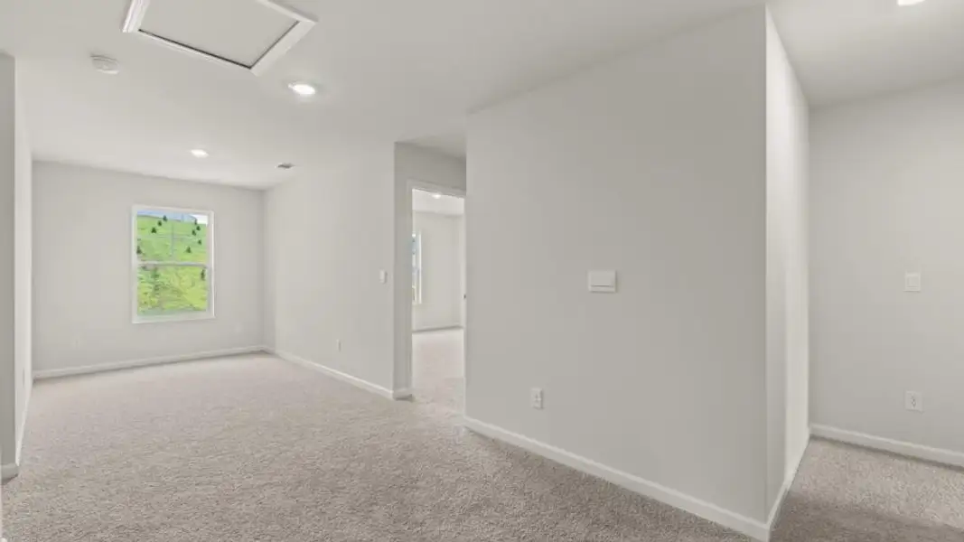 Spacious, unfurnished interior of a new home in Sheffield Highlands, Dallas (Image 18). Spacious, unfurnished interior of a new home in Sheffield Highlands, Dallas (Image 18).