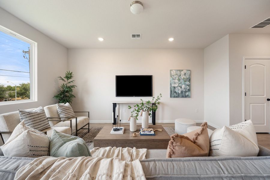 Representative furnished interior of a home built from the Sierra by Ashton Woods in Berry Creek Highlands, Georgetown (Image 11).