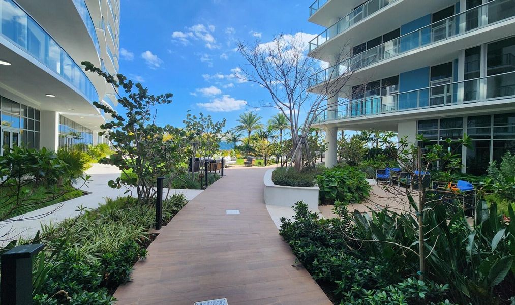 Rooftop Walking Paths a