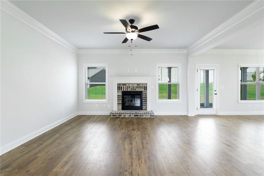 Spacious, unfurnished interior of a new home in Calgary Downs, Winder (Image 9).