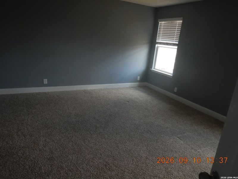 Spacious, unfurnished interior of a new home in , Cibolo (Image 11).