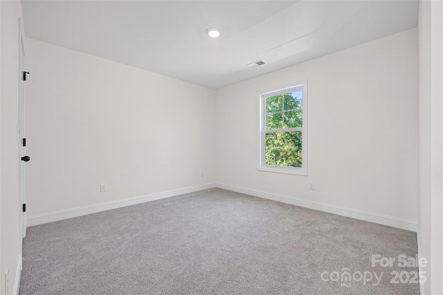 Spacious, unfurnished interior of a new home in , Smyrna (Image 32).