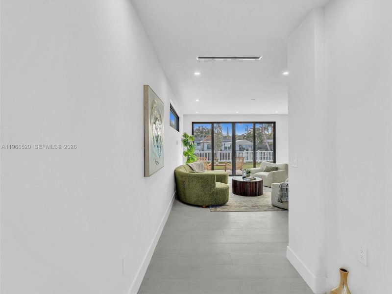 Spacious, unfurnished interior of a new home in , Dania Beach (Image 27). Spacious, unfurnished interior of a new home in , Dania Beach (Image 27).