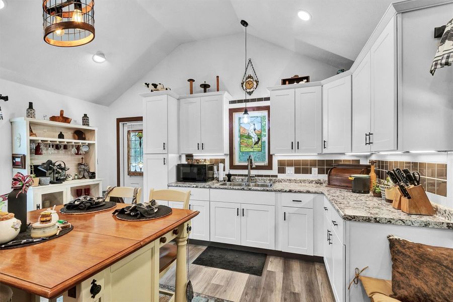 Furnished interior view inside a new home in , Livingston (Image 7).
