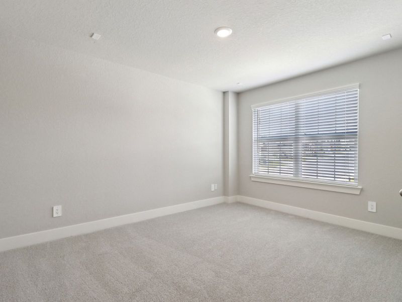 Spacious, unfurnished interior of a new home in Sagebrooke - Premier Series, San Antonio (Image 23).