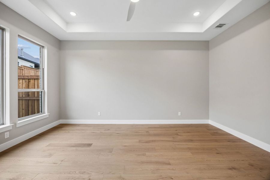 Spacious, unfurnished interior of a new home in Mustang Lakes, Celina (Image 50).