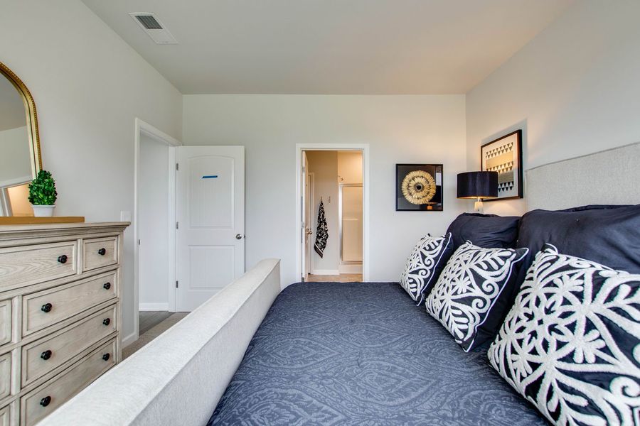 Representative furnished interior of a home built from the CALI by D.R. Horton in Hartmann Crossing, Lebanon (Image 17).