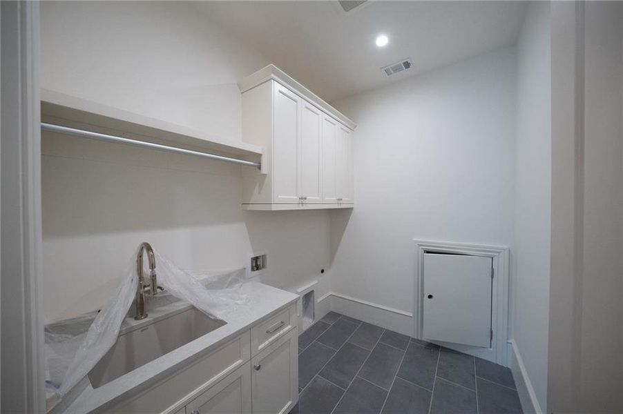 Image 35 of a home in Blue Heron Walk.