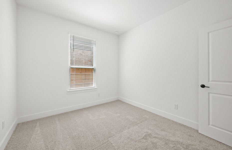 Spacious, unfurnished interior of a new home in Crosswinds, Kyle (Image 15).