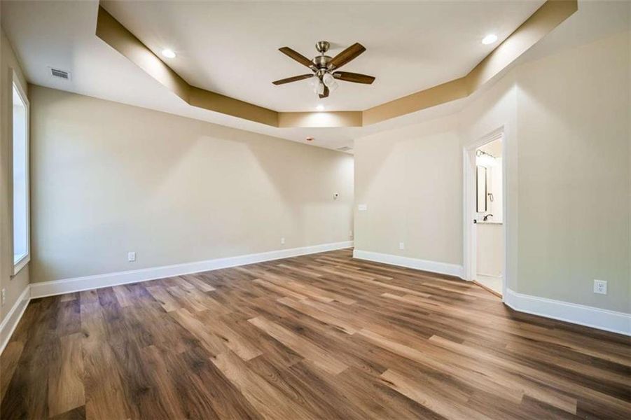 Spacious, unfurnished interior of a new home in , Mansfield (Image 41).