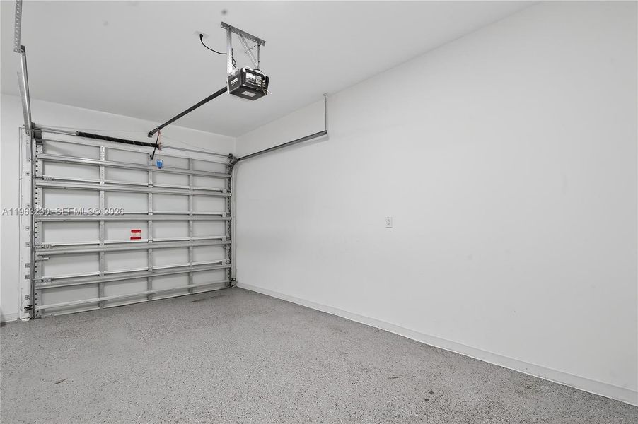 Spacious, unfurnished interior of a new home in , Fort Lauderdale (Image 23). Spacious, unfurnished interior of a new home in , Fort Lauderdale (Image 23).