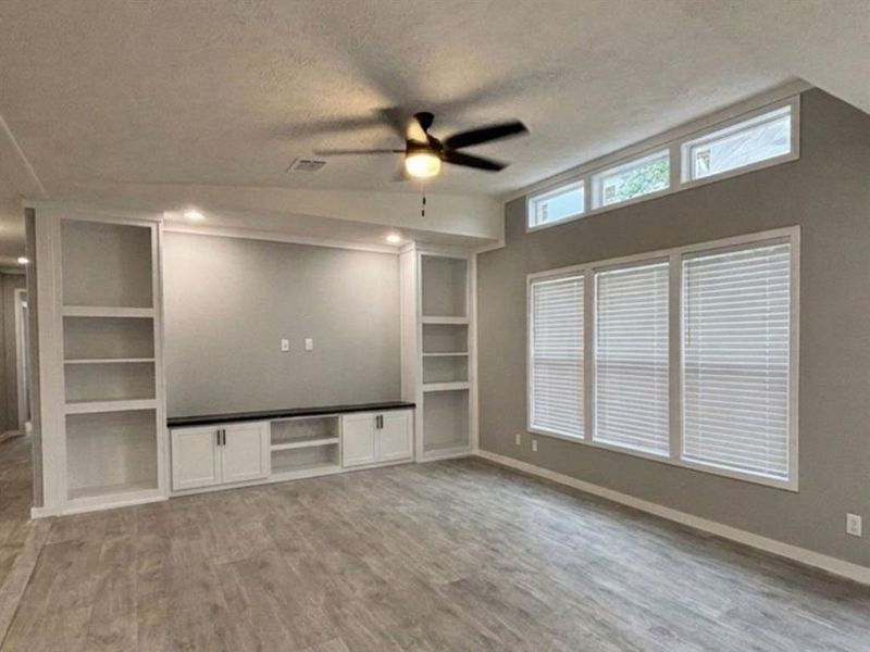 Spacious, unfurnished interior of a new home in , Kerens (Image 12).