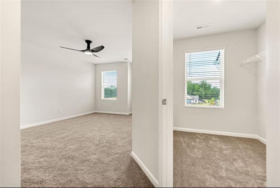 Spacious, unfurnished interior of a new home in Carolina, Palmetto (Image 13).