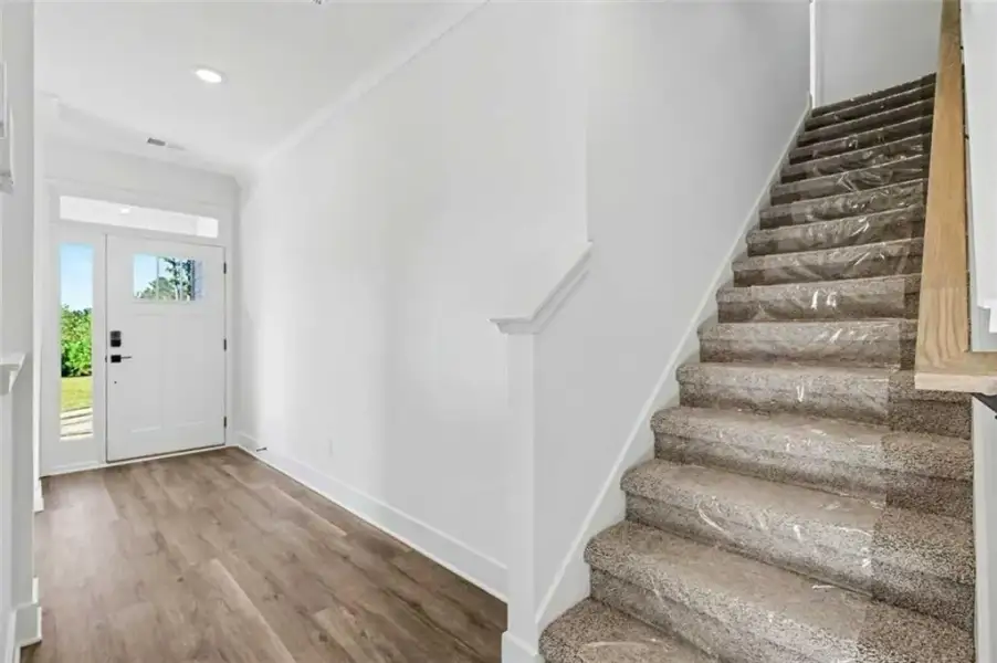 Spacious, unfurnished interior of a new home in Thunder Ridge, Dawsonville (Image 13).