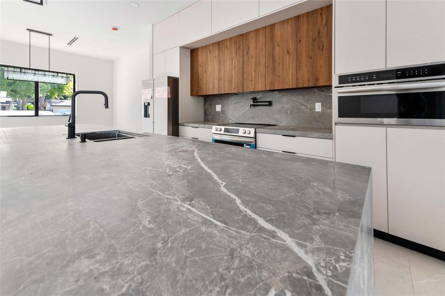 Image 46 of a home in .