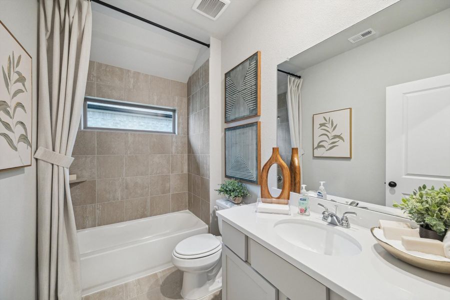 Representative furnished interior of a home built from the Harding by Autograph Homes in Sundance Cove, Crosby (Image 6).