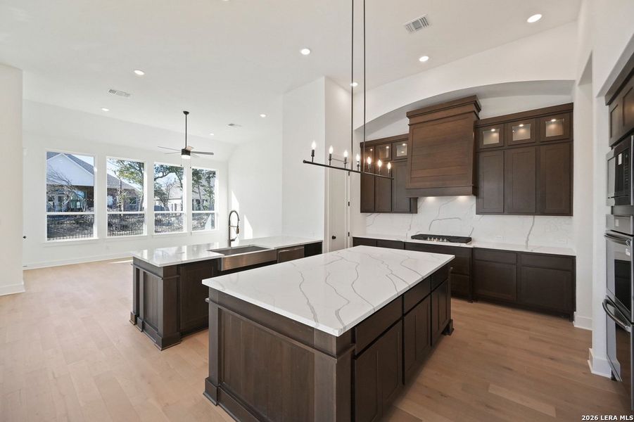 Furnished interior view inside a new home in La Cima, San Marcos (Image 9).