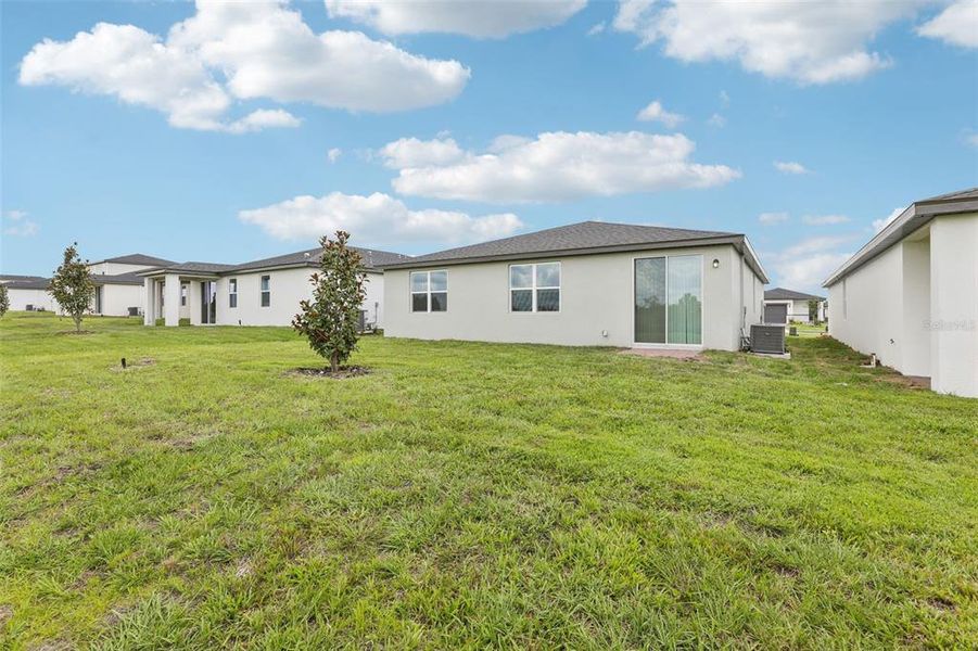 Exterior details and patio area of a home in Hamilton Bluff - Signature Series, Lake Hamilton (Image 23).