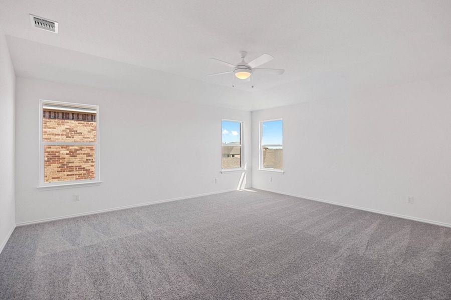 Spacious, unfurnished interior of a new home in Salerno - Classic Collection, Round Rock (Image 8).