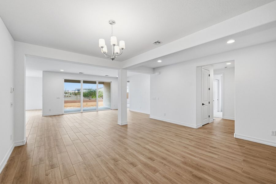 Spacious, unfurnished interior of a new home in Artisan at Asante, Surprise (Image 15).