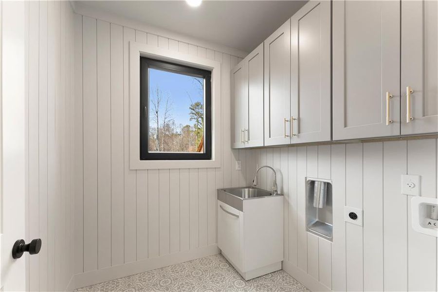 Furnished interior view inside a new home in , Cumming (Image 31).