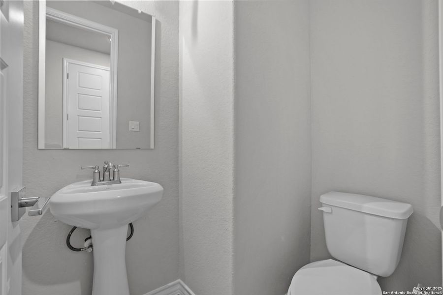 Image 45 of a home in The Reserve at Potranco Oaks.