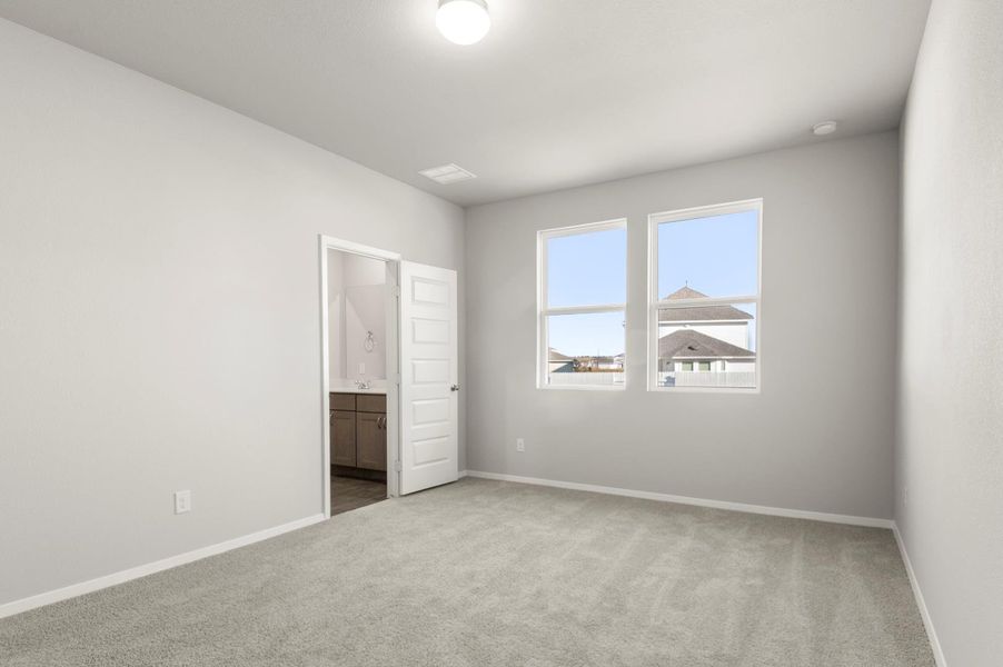 Spacious, unfurnished interior of a new home in Harvest Ridge, Elgin (Image 31). Spacious, unfurnished interior of a new home in Harvest Ridge, Elgin (Image 31).
