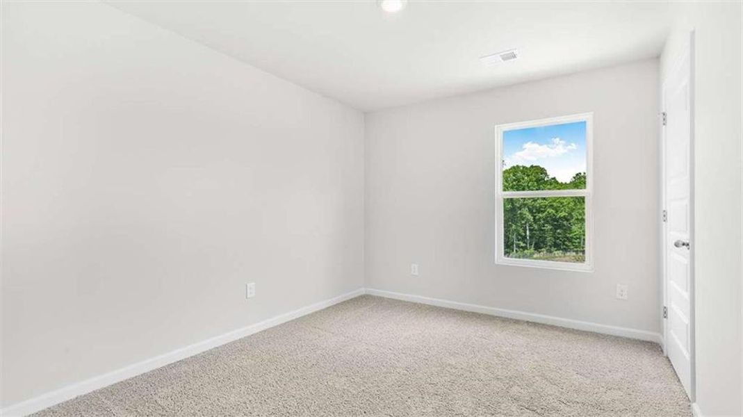 Spacious, unfurnished interior of a new home in Echo Glen, Stockbridge (Image 16).