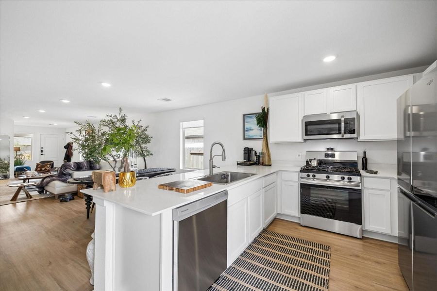 Open Kitchen --- Kinda Cute isn't it Open Kitchen --- Kinda Cute isn't it