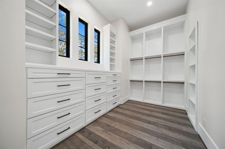 Image 29 of a home in .