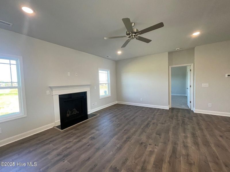 Spacious, unfurnished interior of a new home in Summer Place, Grimesland (Image 7). Spacious, unfurnished interior of a new home in Summer Place, Grimesland (Image 7).