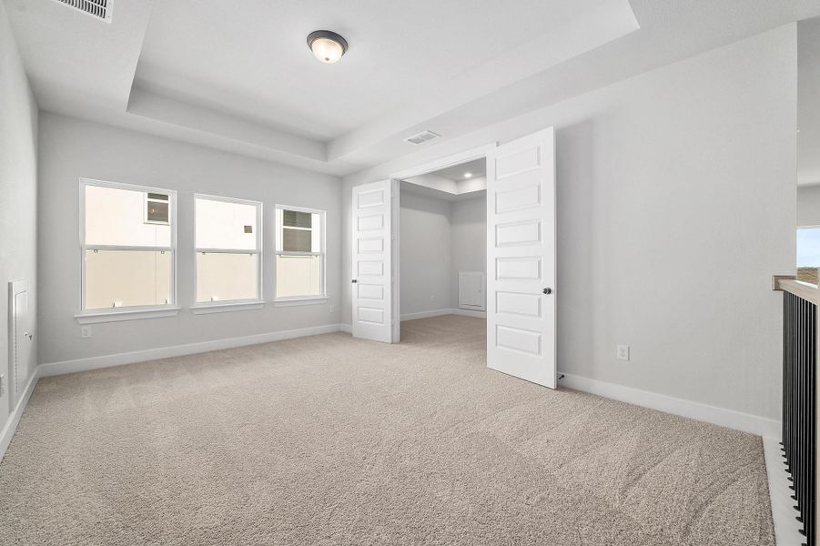 Spacious, unfurnished interior of a new home in Provence, Austin (Image 18).
