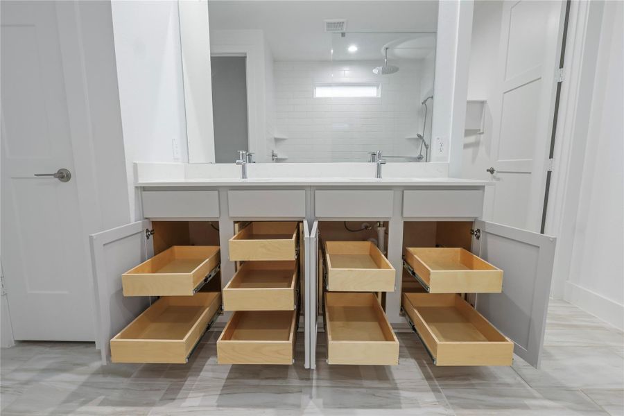 Furnished interior view inside a new home in Hills of Westlake, Conroe (Image 8).