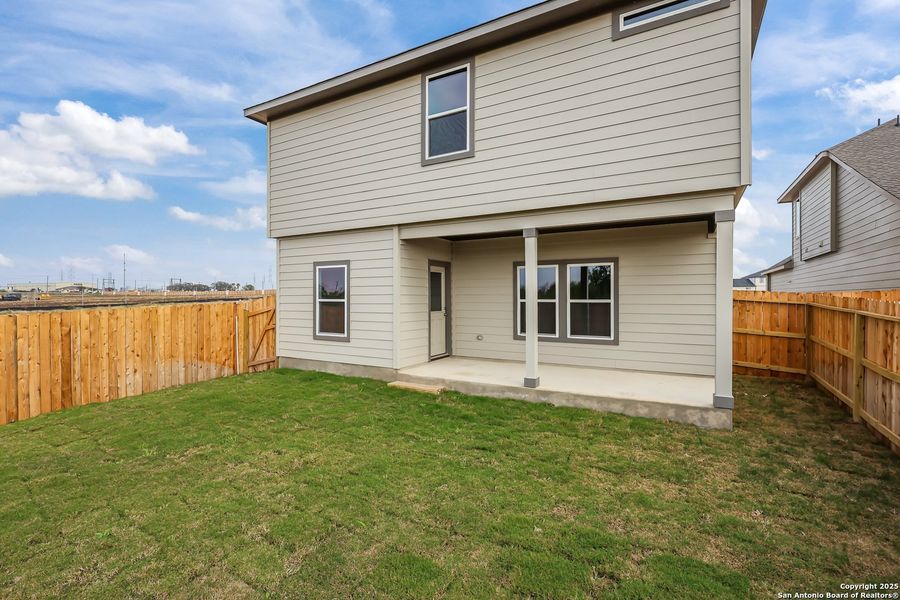 Exterior details and patio area of a home in Garden Grove, Schertz (Image 4).