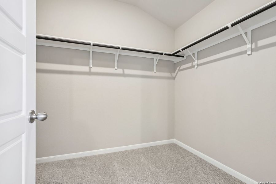 Spacious, unfurnished interior of a new home in Thomas Pond, San Antonio (Image 19). Spacious, unfurnished interior of a new home in Thomas Pond, San Antonio (Image 19).