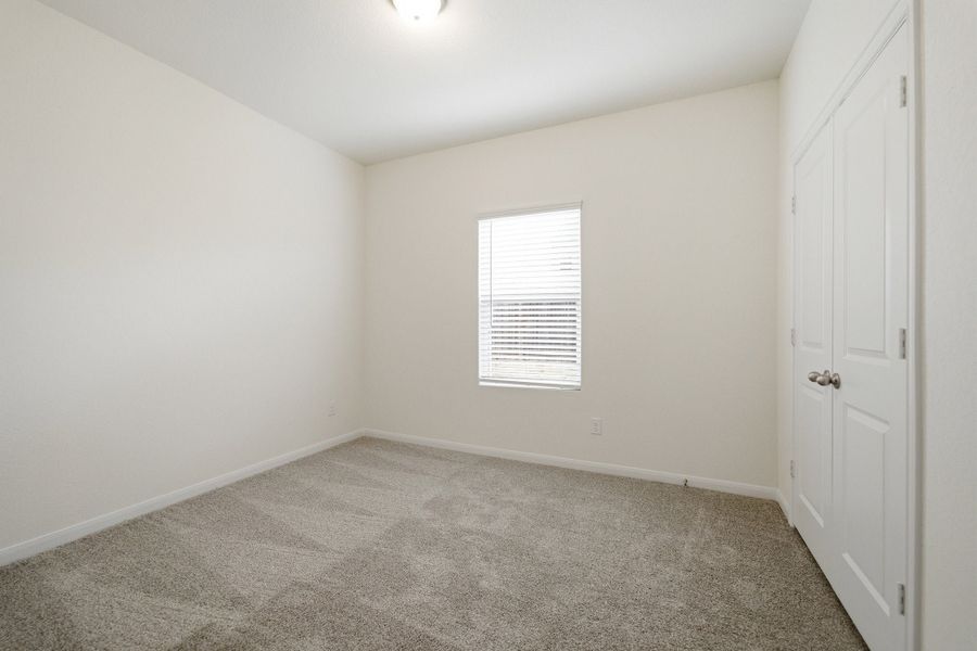 Spacious, unfurnished interior of a new home in Notting Hill, Converse (Image 26).
