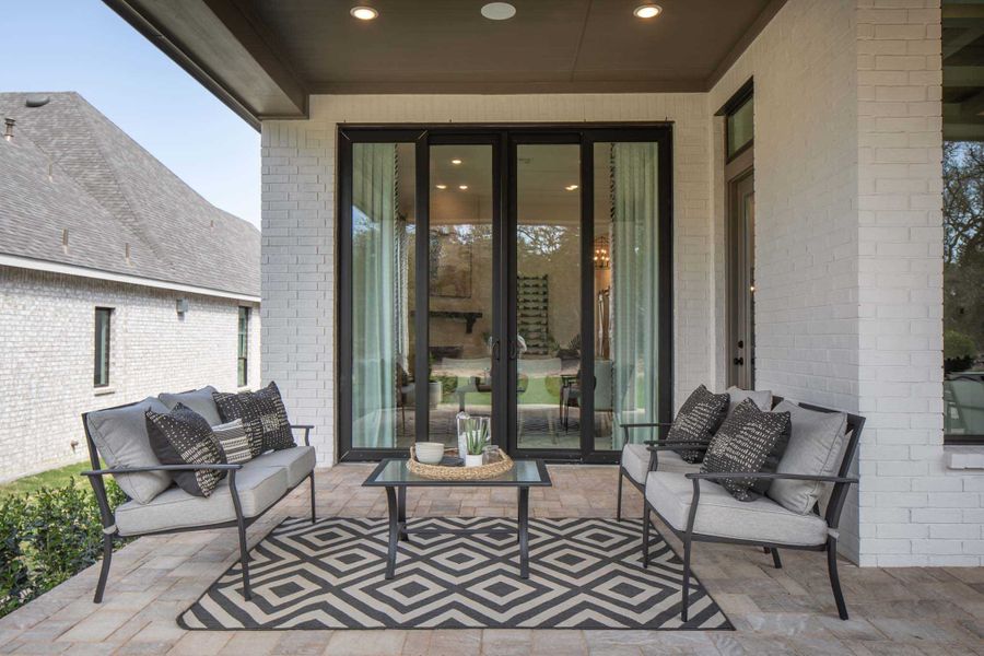 Representative exterior details of a home built from the 216G by Highland Homes in Quail Hollow, Rockwall (Image 4).